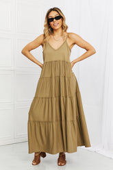 Robe Zenana à bretelles spaghetti et poches, taille haute, kaki